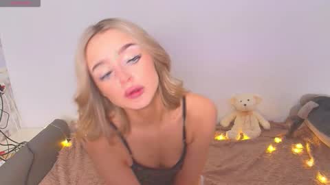 Snapshot of anna_nickol chatting on December 4, 1:20 pm Anna online show from December 4, 1:20 pm