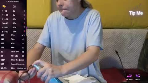 Snapshot of anna_squirt69 chatting on July 16, 9:43 pm Anna online show from July 16, 9:43 pm