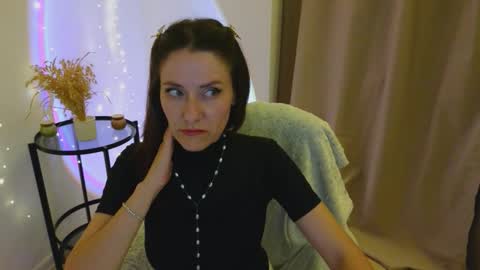 Snapshot of annaabels chatting on September 22, 7:49 pm annaabels online show from September 22, 7:49 pm