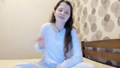 annaahcharm online show from July 5, 1:29 pm