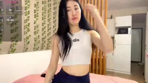 Snapshot of annabellegallego chatting on December 2, 8:19 am Aya online show from December 2, 8:19 am