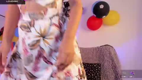 Snapshot of annachernova chatting on June 17, 12:40 pm Anna online show from June 17, 12:40 pm