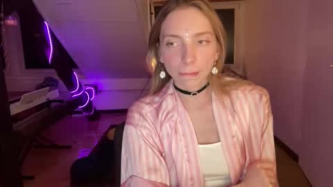 Snapshot of annadarko chatting on May 4, 6:26 pm Anna Darko online show from May 4, 6:26 pm