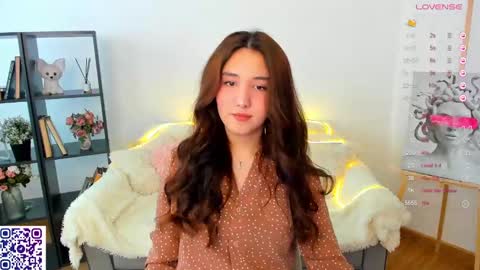 Snapshot of annaelfi chatting on March 7, 2:36 am Anna online show from March 7, 2:36 am