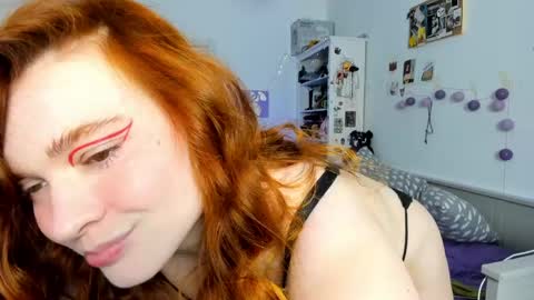 Snapshot of annakeenon chatting on March 14, 4:18 am Anna online show from March 14, 4:18 am