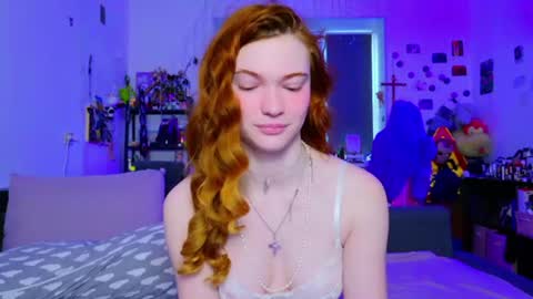 Snapshot of annakeenon chatting on July 25, 5:16 am Anna online show from July 25, 5:16 am