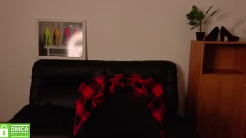 Snapshot of annakillian_kiss chatting on June 14, 5:31 am Anna online show from June 14, 5:31 am