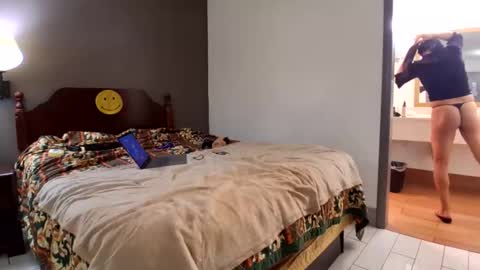 Anna Lee Cross online show from March 1, 2:52 pm