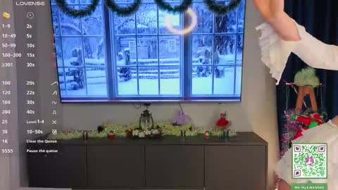 Holly Molly Im Polly online show from December 2, 7:42 pm