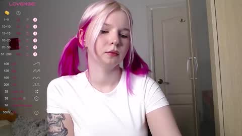 Snapshot of annamilky chatting on October 17, 3:14 pm annamilky online show from October 17, 3:14 pm