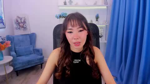 Snapshot of annareyli chatting on November 22, 7:24 pm Anna online show from November 22, 7:24 pm