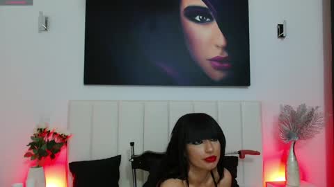 Snapshot of annaros_ chatting on March 9, 9:25 pm AnnaRos online show from March 9, 9:25 pm