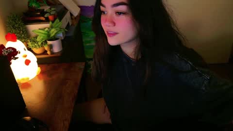 Snapshot of annatigarr chatting on October 6, 2:31 am meow online show from October 6, 2:31 am