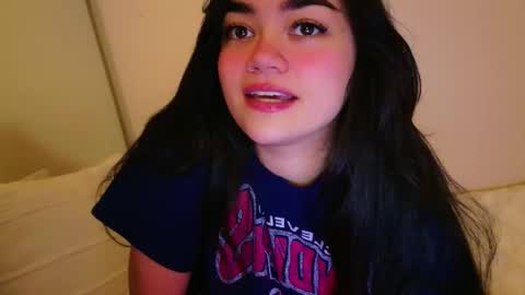 Snapshot of annatigarr chatting on November 9, 2:54 am meow online show from November 9, 2:54 am