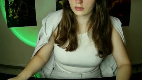 Bella online show from September 19, 9:22 am