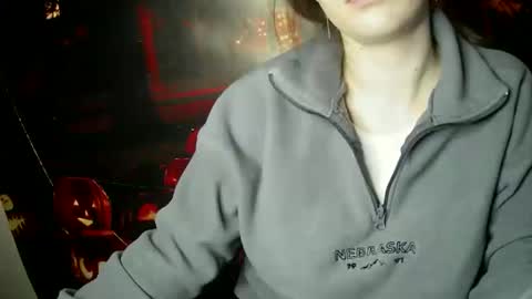 Bella online show from October 17, 5:15 pm