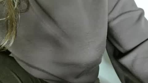 Bella online show from March 13, 5:41 pm