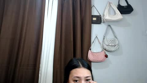 Snapshot of anne_chanelx chatting on July 29, 2:26 pm anne_chanelx online show from July 29, 2:26 pm
