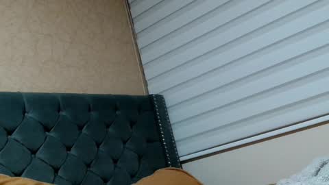       online show from September 17, 11:39 pm