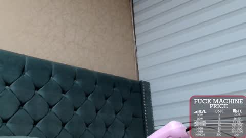       online show from October 28, 2:04 am