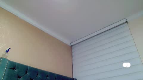       online show from November 6, 12:44 am