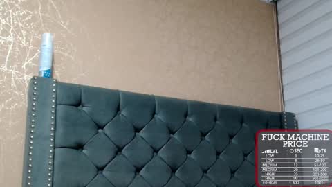       online show from November 14, 1:26 am