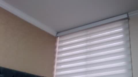 Snapshot of anne_julienne chatting on July 13, 10:34 pm online show from July 13, 10:34 pm