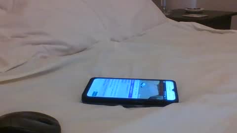 Snapshot of annecharlie chatting on August 7, 7:32 am annecharlie online show from August 7, 7:32 am