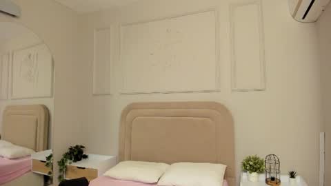 Snapshot of anneetaylorr chatting on June 15, 8:55 pm Annai online show from June 15, 8:55 pm