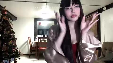 annemarieee online show from October 24, 10:22 am