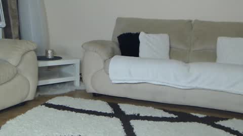 annesins online show from November 9, 5:55 pm