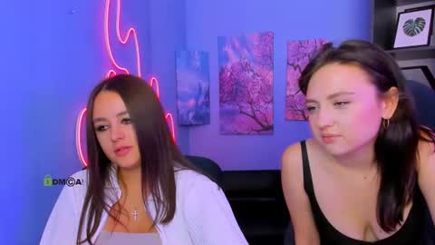 Snapshot of anneta_moon chatting on July 1, 11:01 am Anneta online show from July 1, 11:01 am