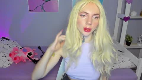 Snapshot of annetenet chatting on December 14, 4:23 am Annet online show from December 14, 4:23 am