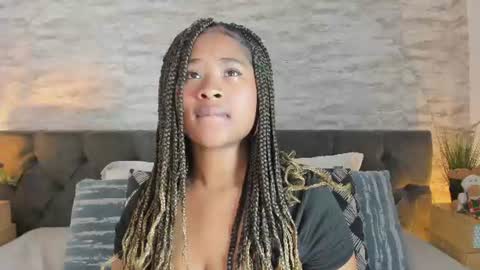 Snapshot of anneth__m chatting on July 1, 7:35 pm Anneth online show from July 1, 7:35 pm