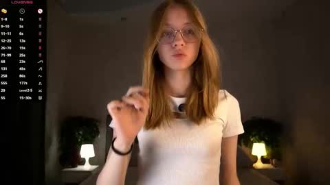 Snapshot of annettaregino chatting on November 17, 5:19 pm Eva online show from November 17, 5:19 pm