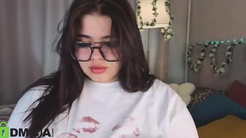 Snapshot of annette_nelsone chatting on May 20, 2:07 am annette_nelsone online show from May 20, 2:07 am