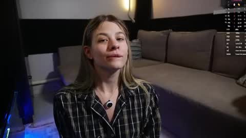 Anne online show from June 3, 8:47 pm