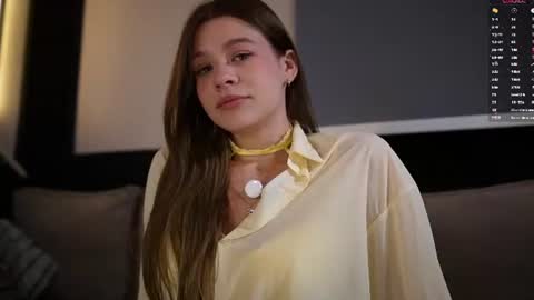 Anne online show from August 2, 8:51 pm