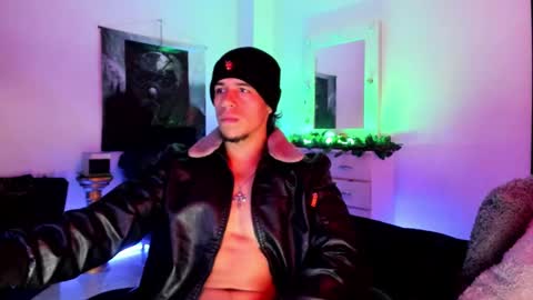 darg online show from February 19, 1:51 am