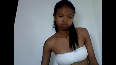 Snapshot of annica86 chatting on June 4, 8:37 pm annica86 online show from June 4, 8:37 pm