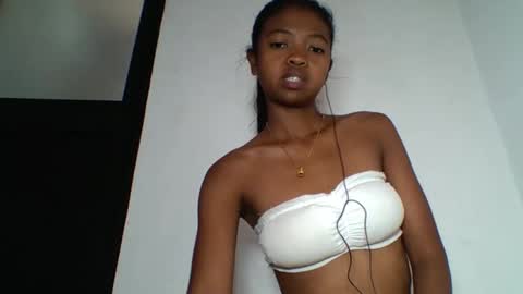 Snapshot of annica86 chatting on June 10, 6:12 am annica86 online show from June 10, 6:12 am