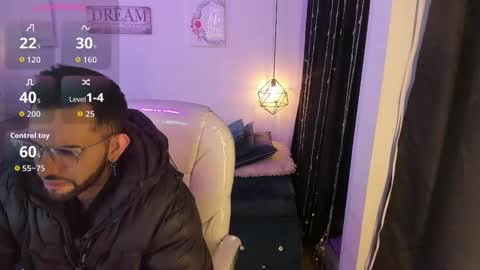 Annie And Ryan  online show from February 16, 5:03 am