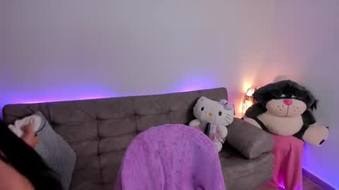 annie_barozzi online show from February 11, 10:42 am