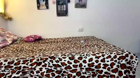 Annie  online show from January 27, 7:35 pm