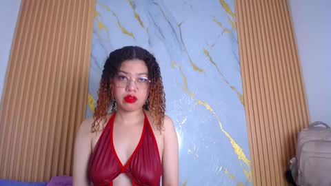 Snapshot of annie_chers chatting on November 24, 4:12 am annie_chers online show from November 24, 4:12 am