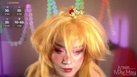 Snapshot of annie_may_may chatting on March 22, 2:53 pm Annie May online show from March 22, 2:53 pm