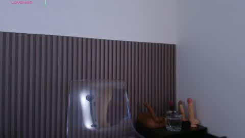 Snapshot of annie_paradisee chatting on April 11, 7:40 pm Annie online show from April 11, 7:40 pm
