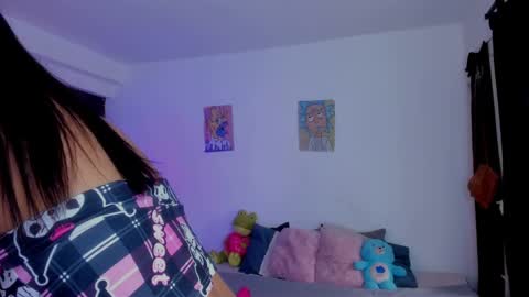 AnnieBlu3 online show from December 13, 3:00 pm