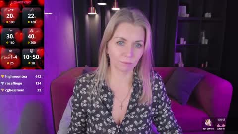 Annie online show from December 17, 11:49 am