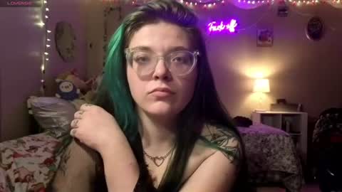 Snapshot of anniemarie445 chatting on July 29, 1:26 am Darlingskiesxo online show from July 29, 1:26 am